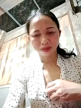 TRIEUTRIEU20 online show from November 7, 2025, 5:50 pm