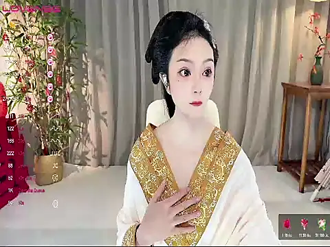 Snapshot of LuckyGirl_GeGe chatting on October 27, 2025, 8:04 am LuckyGirl GeGe online show from October 27, 2025, 8:04 am