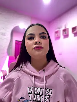 Snapshot of amber_white15 chatting on January 9, 2026, 2:51 am amber white15 online show from January 9, 2026, 2:51 am