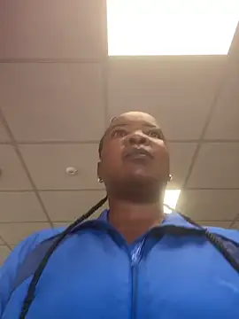 SweetCandy84 online show from March 18, 2026, 9:23 am