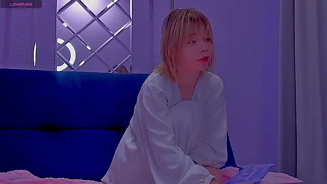 Milena brilliant online show from October 24, 2025, 10:14 am