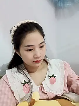 Snapshot of Pig_pig11 chatting on December 4, 2025, 12:53 am Pig pig11 online show from December 4, 2025, 12:53 am