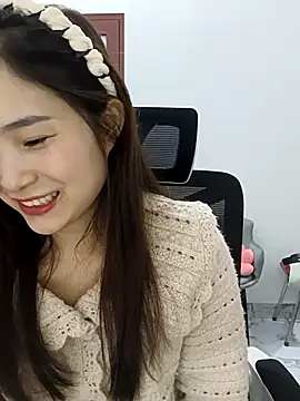 Snapshot of Pig_pig11 chatting on December 16, 2025, 12:48 am Pig pig11 online show from December 16, 2025, 12:48 am