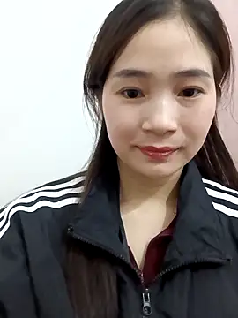 Snapshot of Pig_pig11 chatting on December 3, 2025, 12:23 am Pig pig11 online show from December 3, 2025, 12:23 am