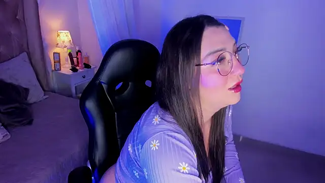 Snapshot of Myla_mayfield chatting on November 11, 2025, 11:38 am Myla mayfield online show from November 11, 2025, 11:38 am