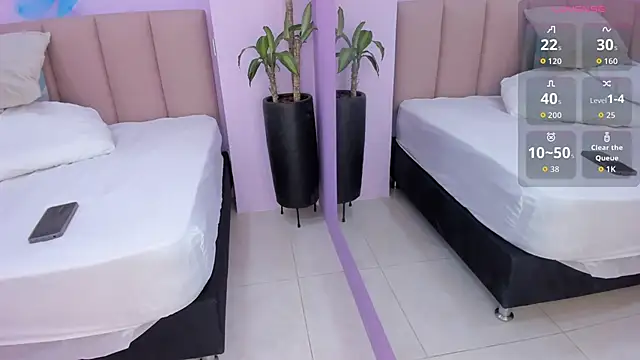 Snapshot of sienna_mg chatting on December 1, 2025, 12:28 pm sienna mg online show from December 1, 2025, 12:28 pm