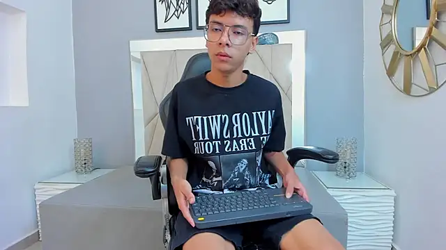 adams bobby online show from January 11, 2026, 11:28 am