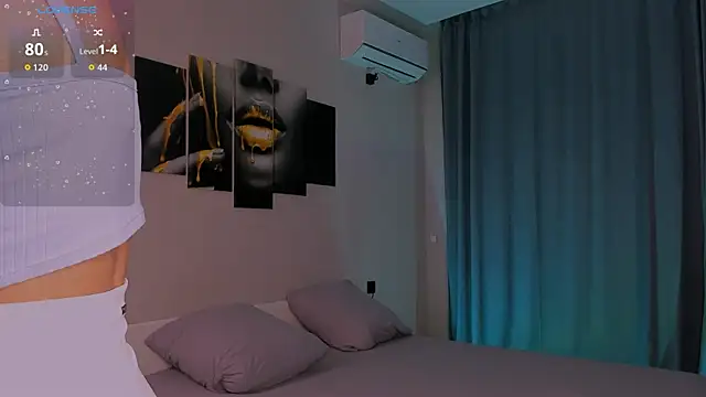 Kandeess online show from December 4, 2025, 2:38 pm