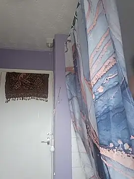 Snapshot of BubblesLovexox chatting on November 16, 2025, 1:38 pm BubblesLovexox online show from November 16, 2025, 1:38 pm