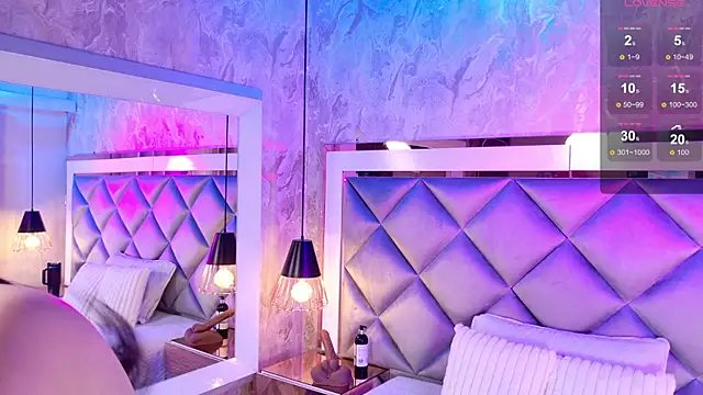 Snapshot of _giggy_2 chatting on November 24, 2025, 11:32 am giggy 2 online show from November 24, 2025, 11:32 am