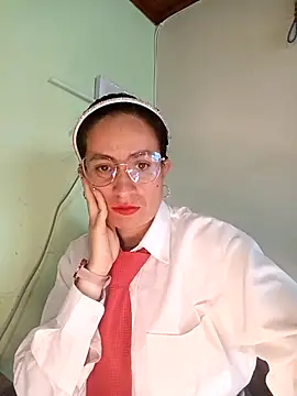 Valentina--1 online show from October 28, 2025, 12:04 pm