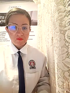 Snapshot of Valentina--1 chatting on March 17, 2026, 10:07 am Valentina--1 online show from March 17, 2026, 10:07 am