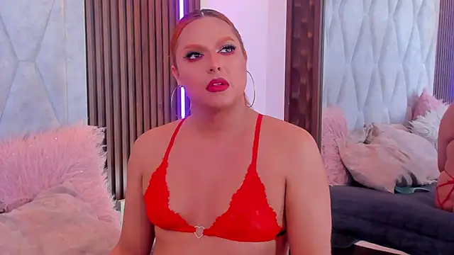 IrinaaVega online show from June 17, 2026, 9:03 pm