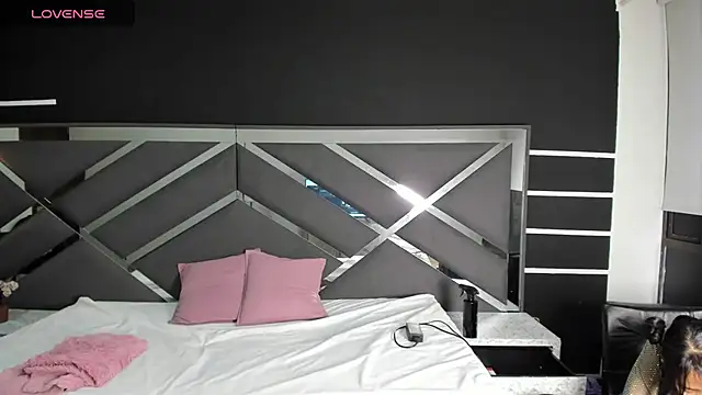 Snapshot of ScarlettParker chatting on October 29, 2025, 1:10 pm ScarlettParker online show from October 29, 2025, 1:10 pm