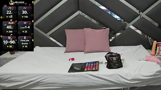 Snapshot of ScarlettParker chatting on October 28, 2025, 1:10 pm ScarlettParker online show from October 28, 2025, 1:10 pm