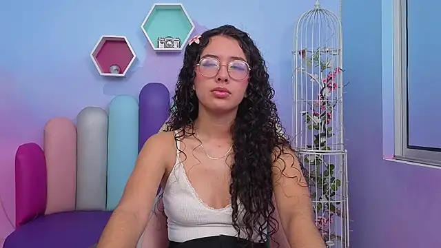 Sasha-Monroe online show from November 17, 2025, 11:53 pm