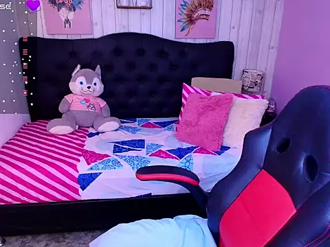 Snapshot of _Rachel_Jones_ chatting on February 24, 2026, 11:49 pm Rachel Jones online show from February 24, 2026, 11:49 pm