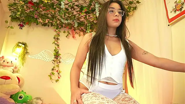 ISA NIXON online show from January 17, 2026, 8:56 pm