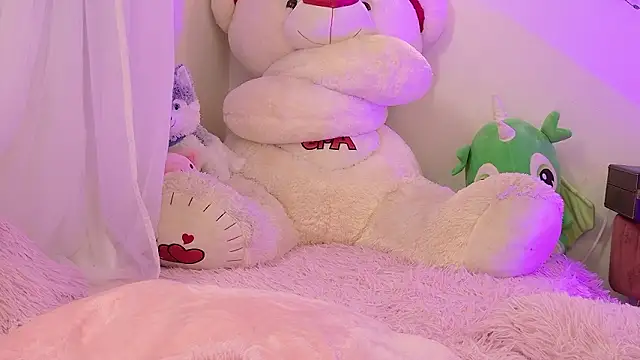 ISA NIXON online show from March 22, 2026, 9:49 pm