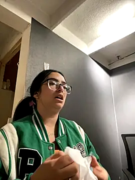 Snapshot of Kloe_Novoa chatting on November 17, 2025, 12:53 pm Kloe Novoa online show from November 17, 2025, 12:53 pm