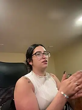 Kloe Novoa online show from February 25, 2026, 12:38 pm