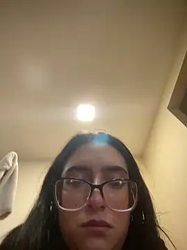 Kloe Novoa online show from March 14, 2026, 1:39 pm