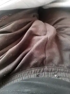 Andres  00 online show from May 6, 2026, 1:04 pm