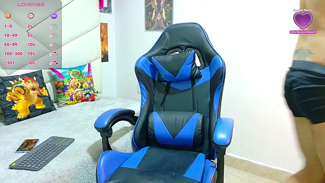 STEVEN STAR online show from October 31, 2025, 7:10 pm