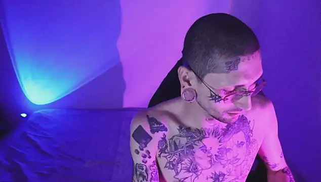 TokyoHatsumoto online show from November 14, 2025, 2:59 am