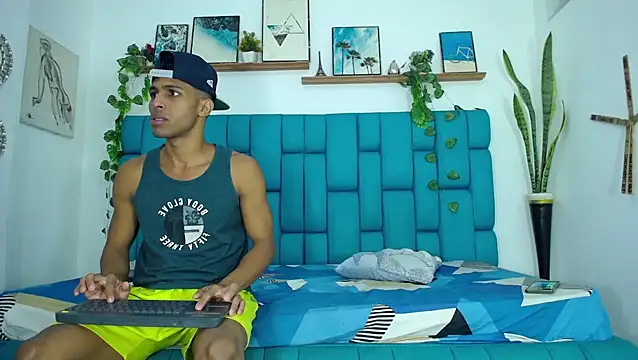 Hot Boys Latinos X online show from November 23, 2025, 12:26 pm