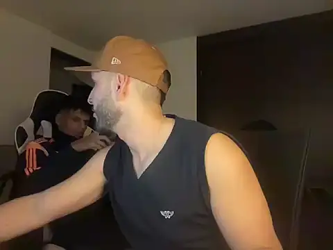 lionandreough online show from November 6, 2025, 12:14 am