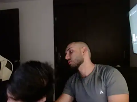 lionandreough online show from November 21, 2025, 12:42 am