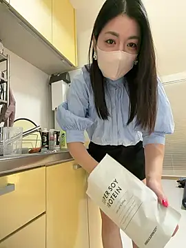 akimix xoxo online show from March 2, 2026, 9:16 am