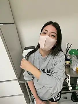 akimix xoxo online show from February 3, 2026, 12:10 pm