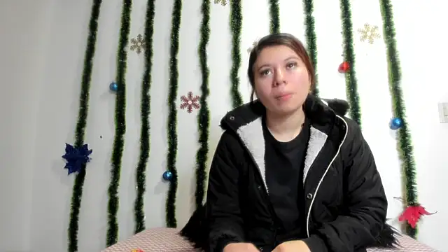 Vanessa Martinz online show from December 15, 2025, 12:33 pm