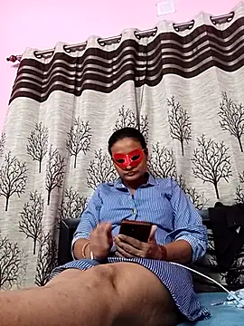 Snapshot of Hotty_girl25 chatting on December 14, 2025, 8:20 am Hotty girl25 online show from December 14, 2025, 8:20 am