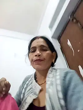 Snapshot of Indiangueen chatting on November 12, 2025, 4:22 pm Indiangueen online show from November 12, 2025, 4:22 pm