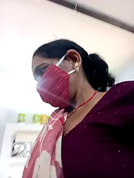 Snapshot of Indiangueen chatting on November 16, 2025, 9:25 am Indiangueen online show from November 16, 2025, 9:25 am