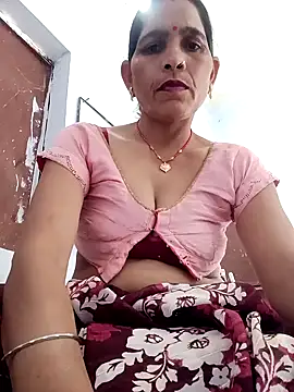 Snapshot of Indiangueen chatting on November 30, 2025, 8:37 am Indiangueen online show from November 30, 2025, 8:37 am