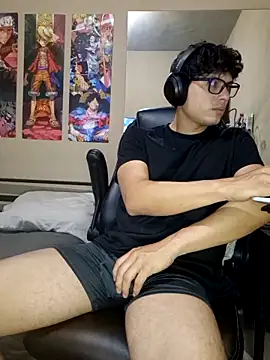 Snapshot of Ais_B10 chatting on March 3, 2026, 4:19 am Ais B10 online show from March 3, 2026, 4:19 am