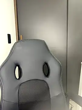 Snapshot of Alanna-foxx chatting on November 4, 2025, 12:14 am Alanna-foxx online show from November 4, 2025, 12:14 am