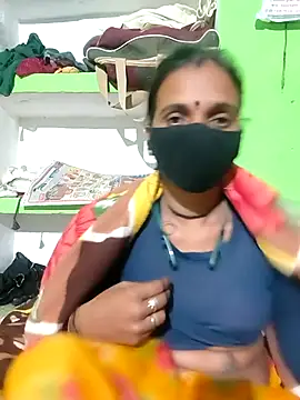 Hot nenshi online show from October 28, 2025, 1:32 pm