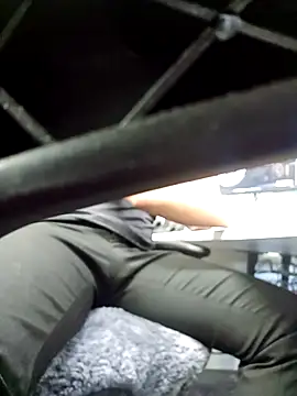 Snapshot of ozone1992 chatting on April 12, 2026, 8:39 am ozone1992 online show from April 12, 2026, 8:39 am