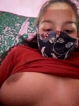 Poonam12A online show from December 18, 2025, 8:34 pm