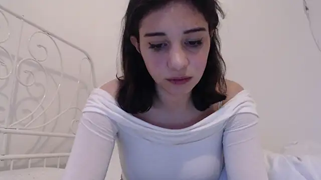 bellefleurrr online show from May 10, 2026, 7:27 pm
