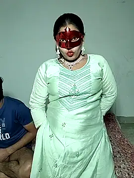 Heena-143 online show from February 6, 2026, 4:14 pm