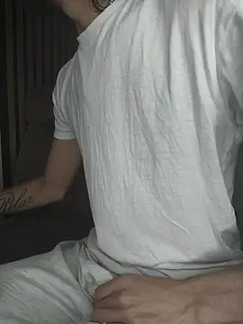 findomhot online show from November 23, 2025, 12:15 pm