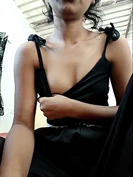 Snapshot of Kissu-Jaan chatting on November 12, 2025, 3:32 am Kissu-Jaan online show from November 12, 2025, 3:32 am