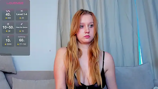 Snapshot of Charil_Wilson chatting on November 1, 2025, 4:41 am Charil Wilson online show from November 1, 2025, 4:41 am