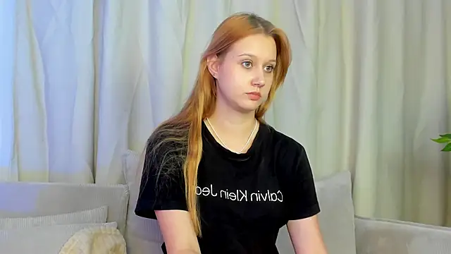 Snapshot of Charil_Wilson chatting on November 8, 2025, 4:38 am Charil Wilson online show from November 8, 2025, 4:38 am